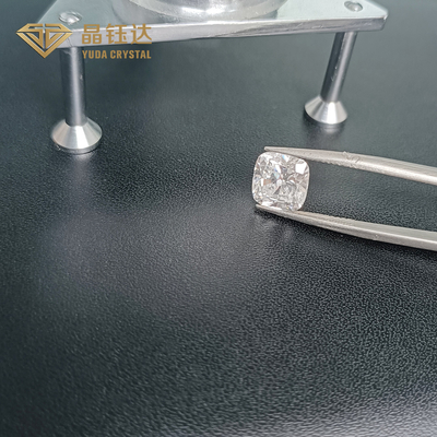 Il laboratorio sciolto quadrato del taglio VVS del cuscino ha fatto i diamanti DEF HPHT per gli anelli
