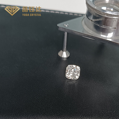 Diamanti coltivati in laboratorio per gioielli di smeraldo