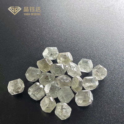 4 diamanti colorati artificiali di carati di carati 5 immaginano il colore non tagliato