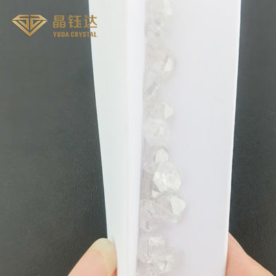 Alte pressioni alte temperature diamante grezzo DEF colore pesante