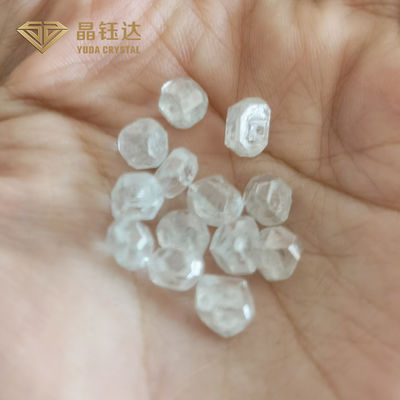 Diamanti grezzi certificati HPHT DEF / FL - I3 per la produzione di gioielli