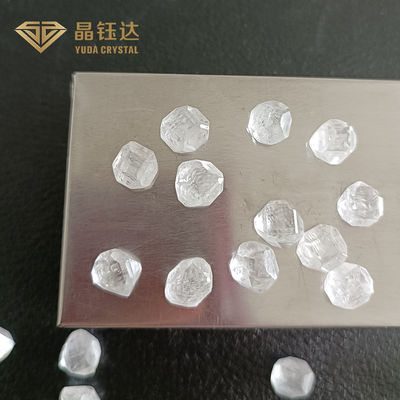 Diamante grezzo HPHT di alto grado senza taglio con trasparenza trasparente