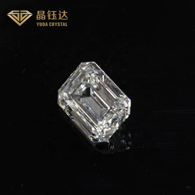 Eccellente taglio di smeraldo di forma elegante HPHT laboratorio creato diamante lucidato per anelli