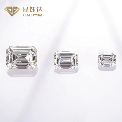 Eccellente taglio di smeraldo di forma elegante HPHT laboratorio creato diamante lucidato per anelli